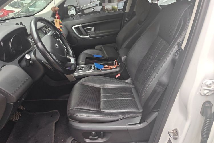 Used Land Rover Discovery Sport 2017 2.0T SE Left Front Seat