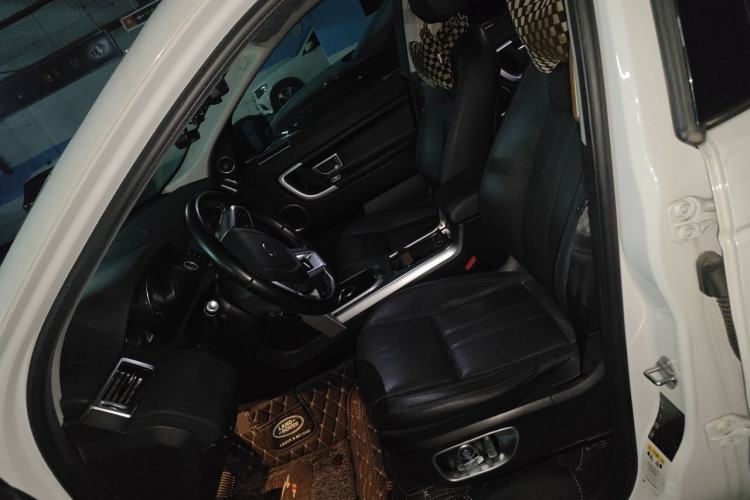 Used Land Rover Discovery Sport 2017 2.0T SE Left Front Seat