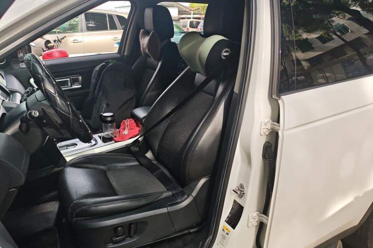Used Land Rover Discovery Sport 2017 2.0T PURE Left Front Seat