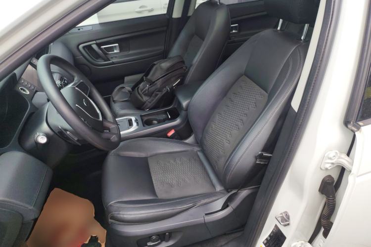 Used Land Rover Discovery Sport 2017 2.0T PURE Left Front Seat