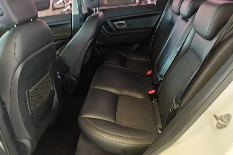 Used Land Rover Discovery Sport 2017 2.0T PURE Left Rear Seat