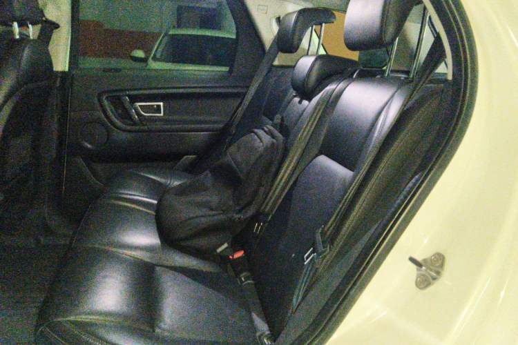 Used Land Rover Discovery Sport 2017 2.0T PURE Left Rear Seat