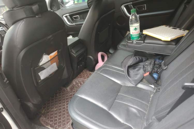 Used Land Rover Discovery Sport 2017 2.0T HSE Left Rear Seat