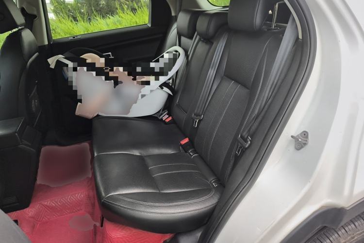 Used Land Rover Discovery Sport 2017 2.0T SE Left Rear Seat