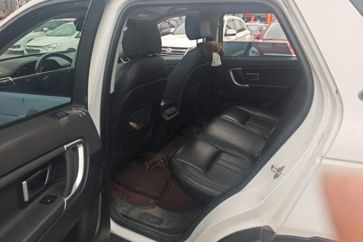Used Land Rover Discovery Sport 2017 2.0T SE Left Rear Seat