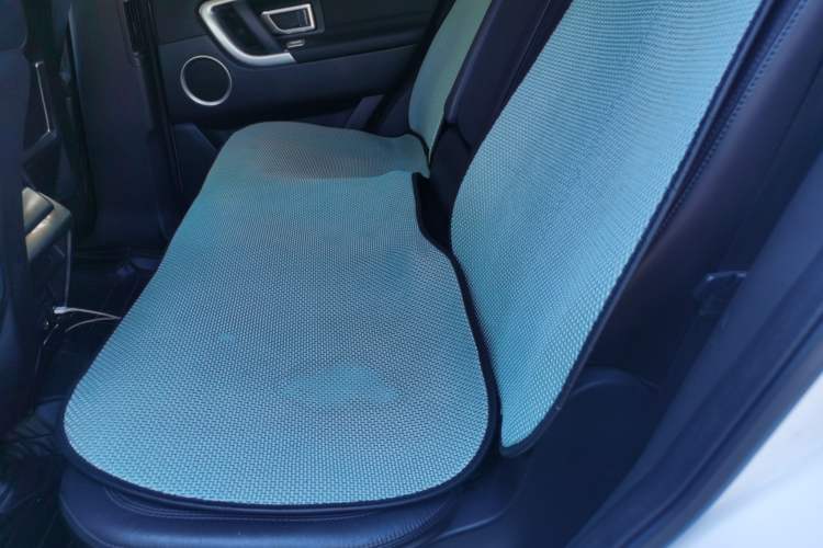 Used Land Rover Discovery Sport 2017 2.0T HSE Left Rear Seat