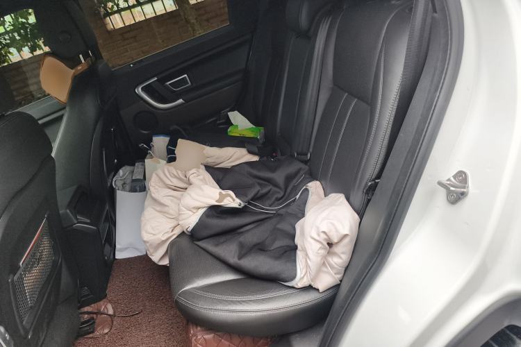 Used Land Rover Discovery Sport 2017 2.0T HSE Left Rear Seat
