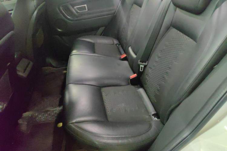 Used Land Rover Discovery Sport 2017 2.0T PURE Left Rear Seat