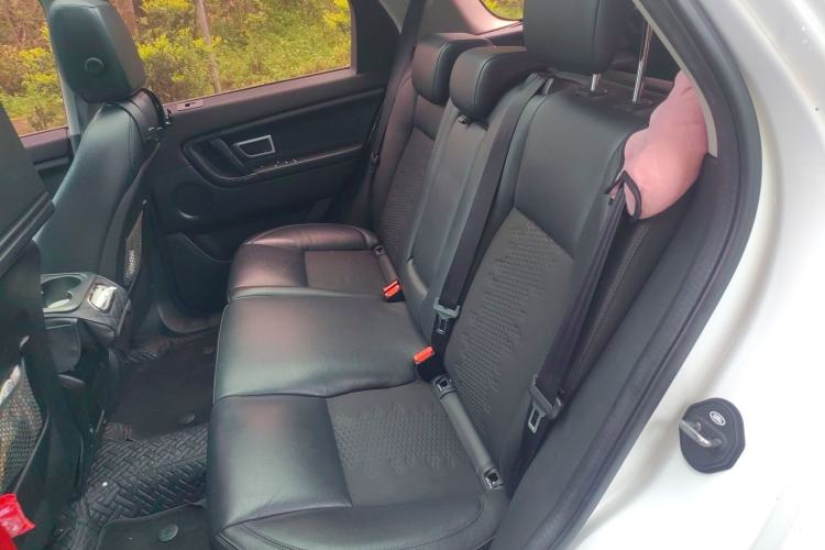 Used Land Rover Discovery Sport 2017 2.0T PURE Left Rear Seat