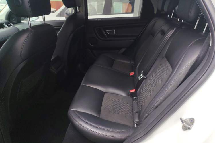 Used Land Rover Discovery Sport 2017 2.0T PURE Left Rear Seat