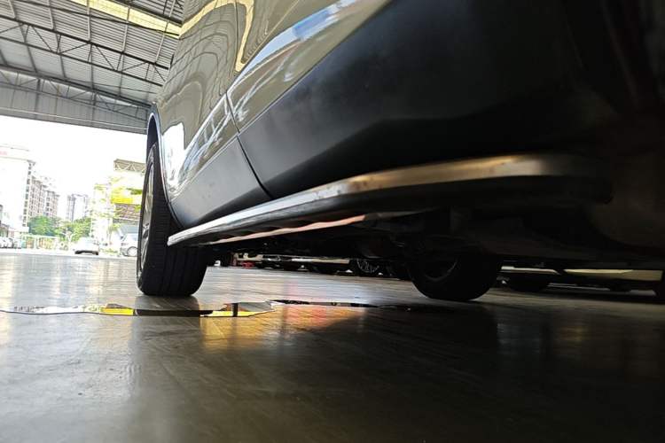 Used Land Rover Discovery Sport 2017 2.0T PURE Left Side Sill