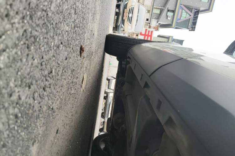 Used Land Rover Discovery Sport 2017 2.0T SE Left Side Sill