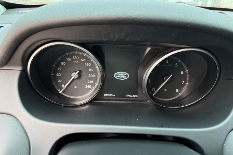 Used Land Rover Discovery Sport 2017 2.0T SE Odometer Close Up