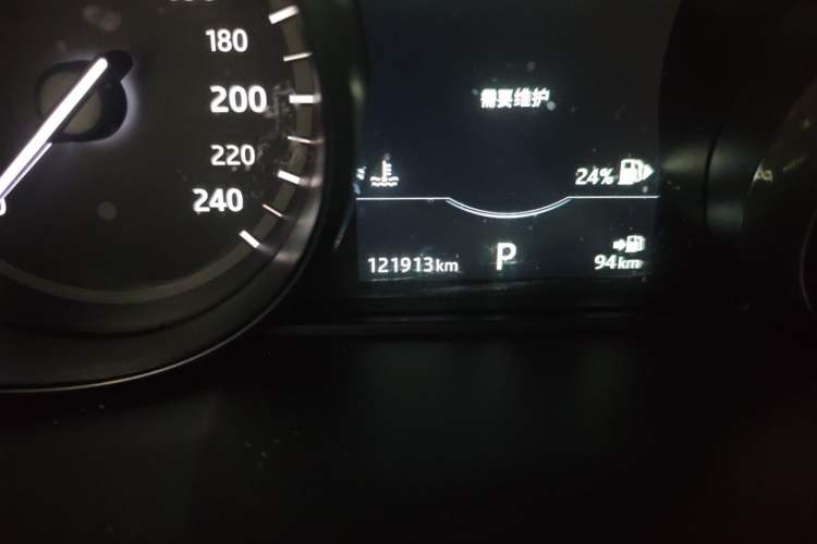 Used Land Rover Discovery Sport 2017 2.0T PURE Odometer Close Up