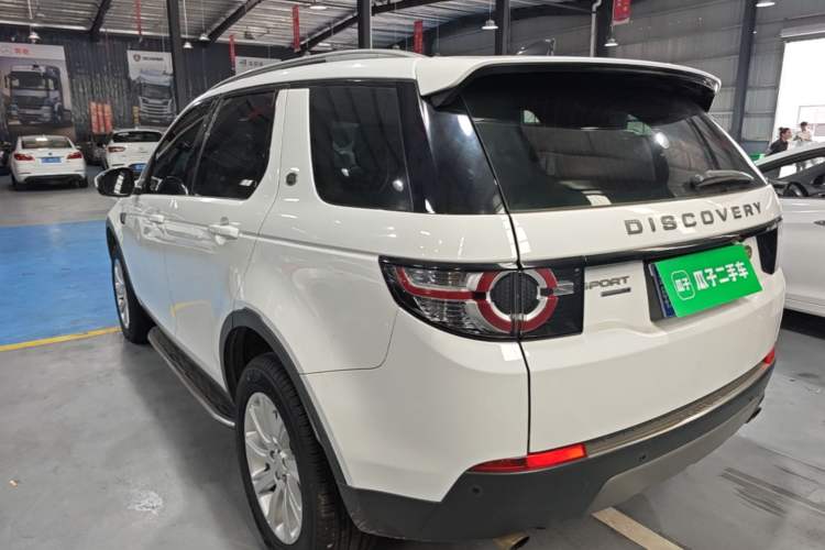 Used Land Rover Discovery Sport 2017 2.0T SE Rear Left 45 Deg