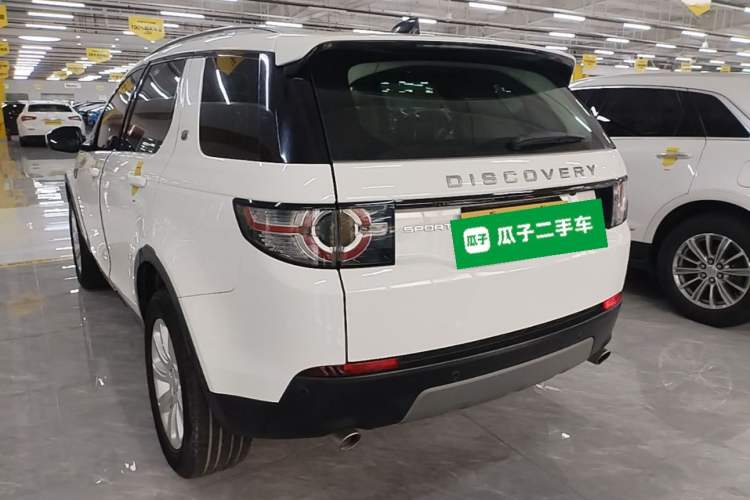 Used Land Rover Discovery Sport 2017 2.0T SE Rear Left 45 Deg