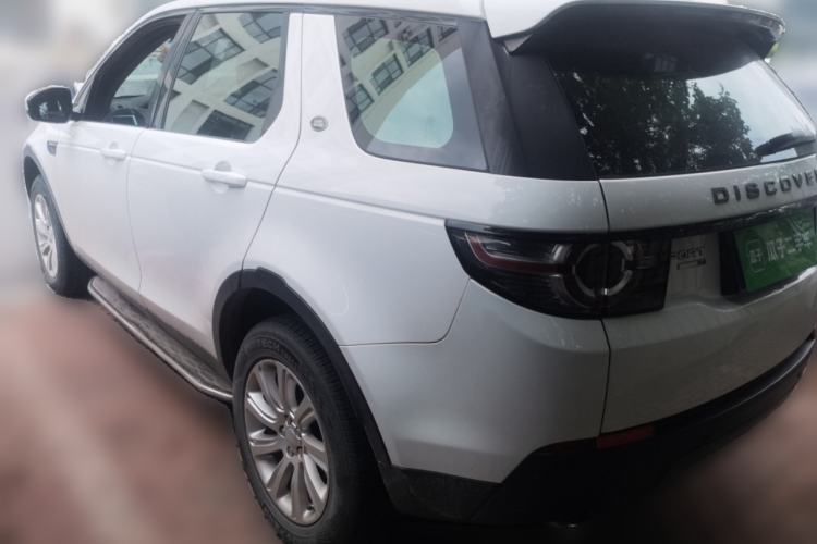 Used Land Rover Discovery Sport 2017 2.0T SE Rear Left 45 Deg