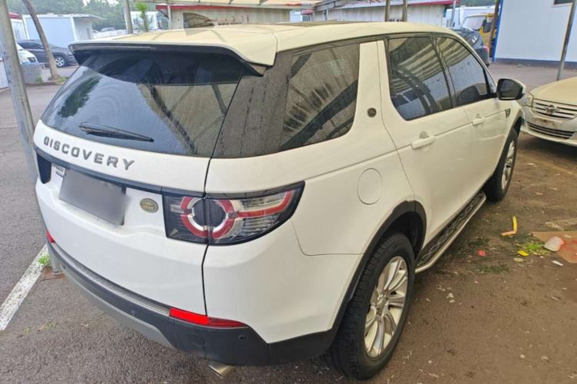 Used Land Rover Discovery Sport 2017 2.0T SE Rear Right 45 Deg