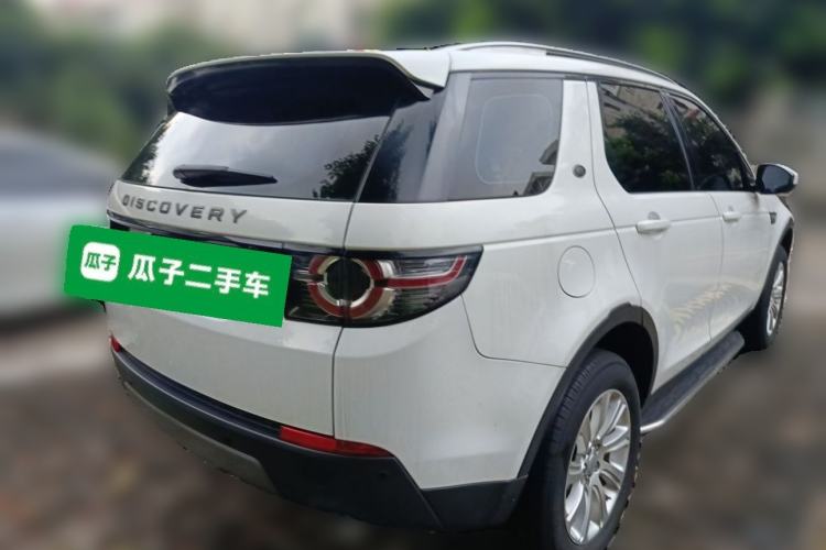 Used Land Rover Discovery Sport 2017 2.0T SE Rear Right 45 Deg