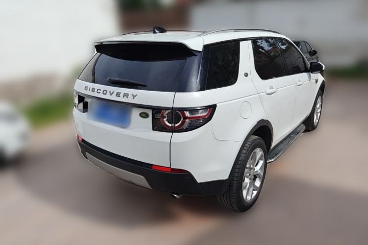 Used Land Rover Discovery Sport 2017 2.0T HSE Rear Right 45 Deg