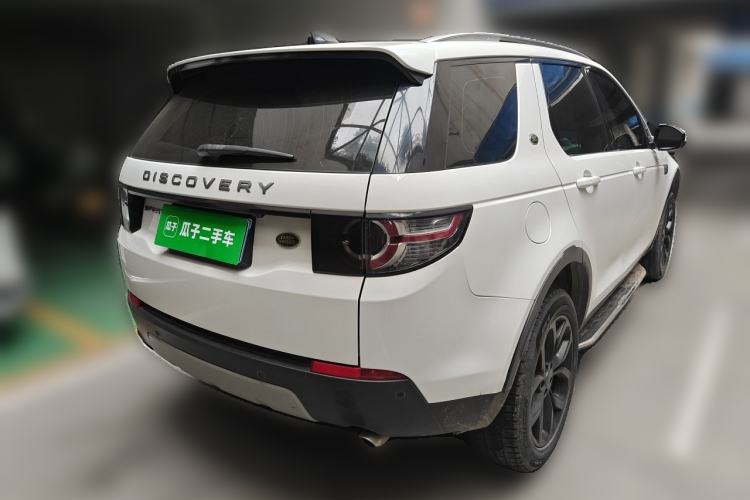 Used Land Rover Discovery Sport 2017 2.0T HSE Rear Right 45 Deg