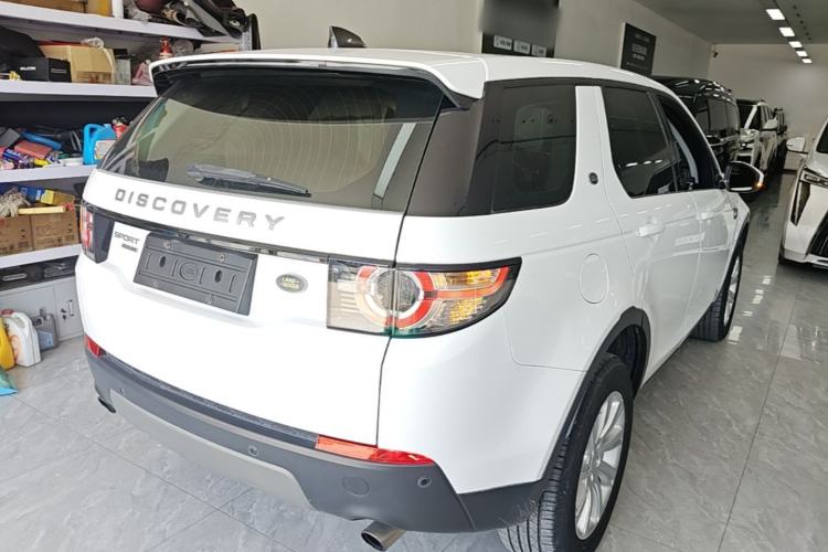 Used Land Rover Discovery Sport 2017 2.0T SE Rear Right 45 Deg