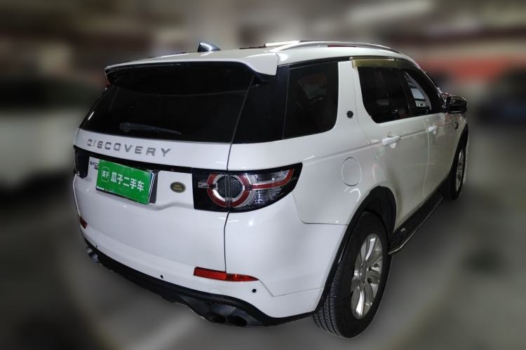 Used Land Rover Discovery Sport 2017 2.0T SE Rear Right 45 Deg