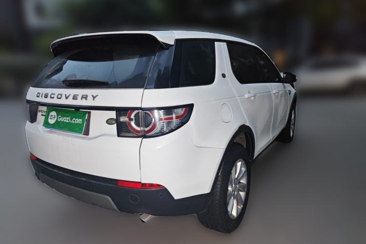 Used Land Rover Discovery Sport 2017 2.0T SE Rear Right 45 Deg