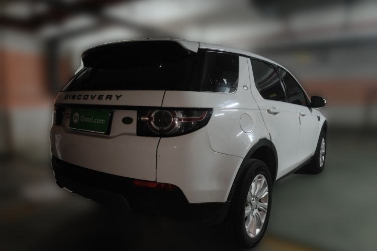 Used Land Rover Discovery Sport 2017 2.0T SE Rear Right 45 Deg