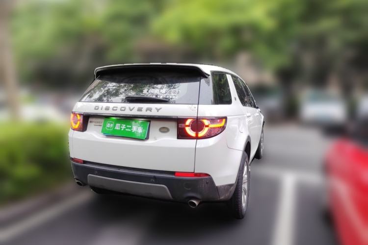 Used Land Rover Discovery Sport 2017 2.0T SE Rear Right 45 Deg