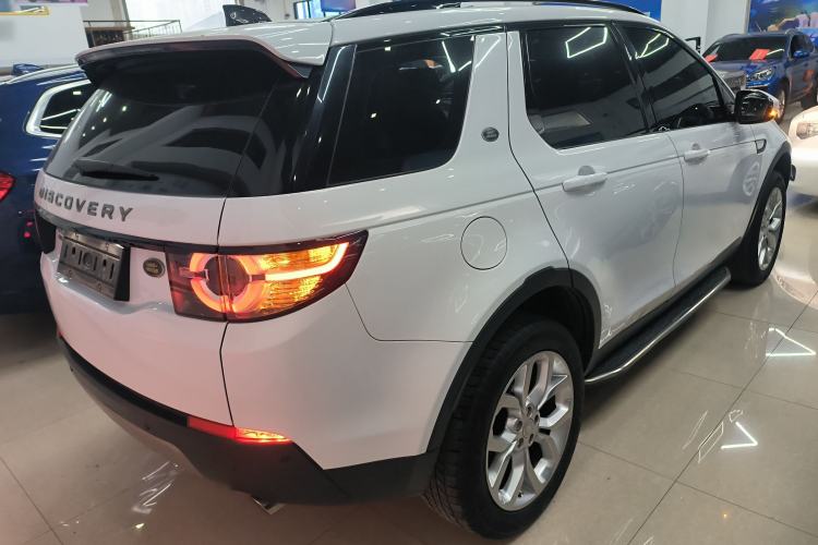 Used Land Rover Discovery Sport 2017 2.0T HSE Rear Right 45 Deg