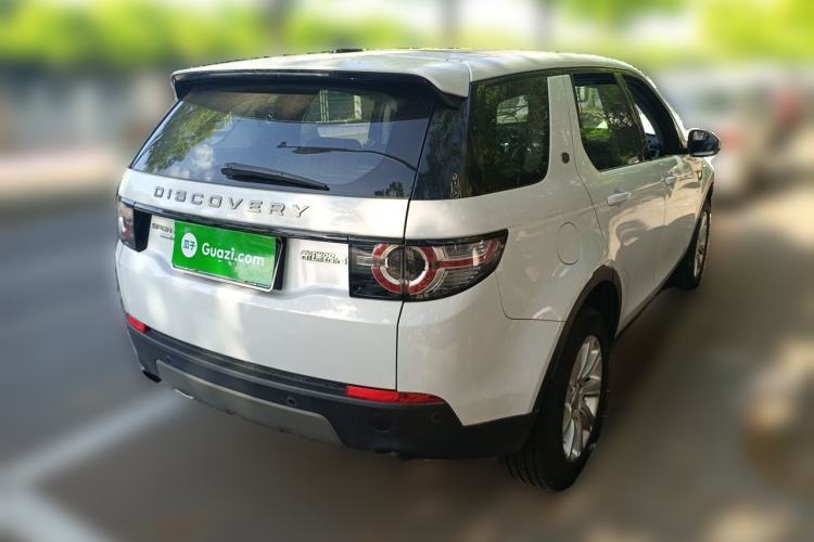 Used Land Rover Discovery Sport 2017 2.0T SE Rear Right 45 Deg