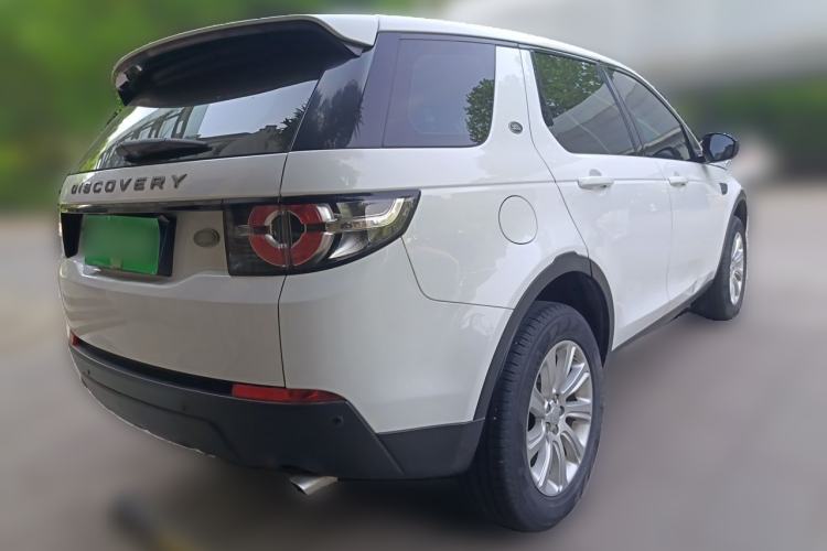 Used Land Rover Discovery Sport 2017 2.0T SE Rear Right 45 Deg