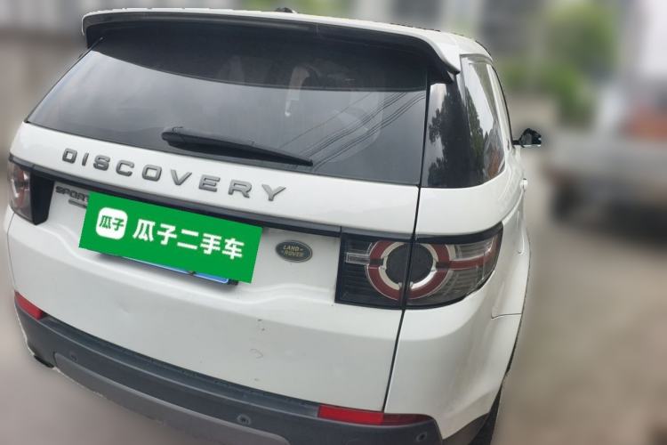 Used Land Rover Discovery Sport 2017 2.0T SE Rear Right 45 Deg