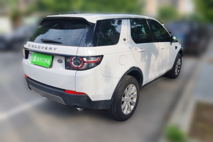 Used Land Rover Discovery Sport 2017 2.0T SE Rear Right 45 Deg