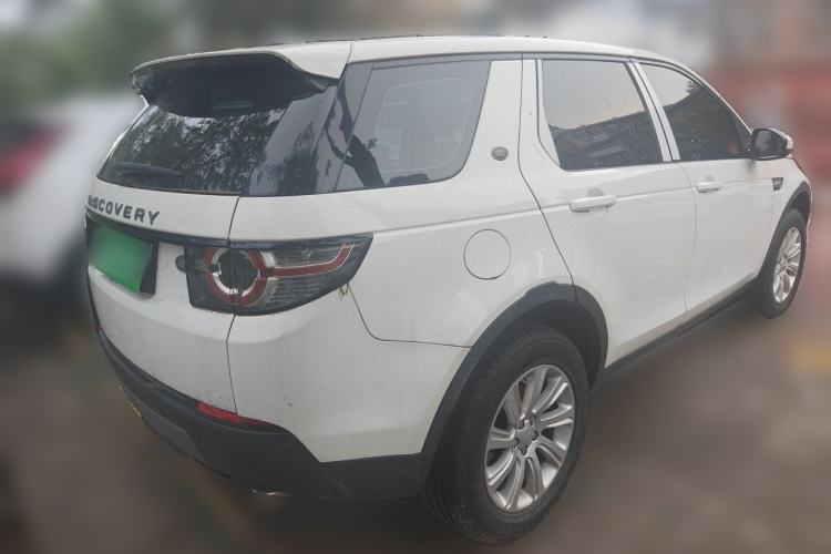 Used Land Rover Discovery Sport 2017 2.0T SE Rear Right 45 Deg
