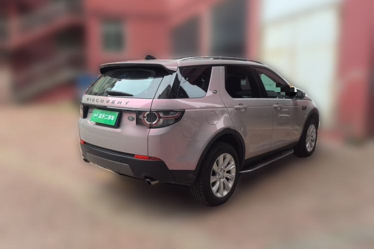 Used Land Rover Discovery Sport 2017 2.0T SE Rear Right 45 Deg