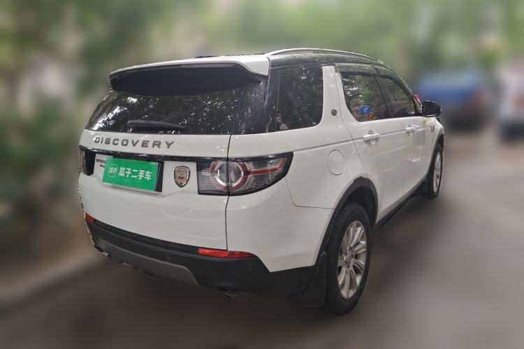 Used Land Rover Discovery Sport 2017 2.0T SE Rear Right 45 Deg
