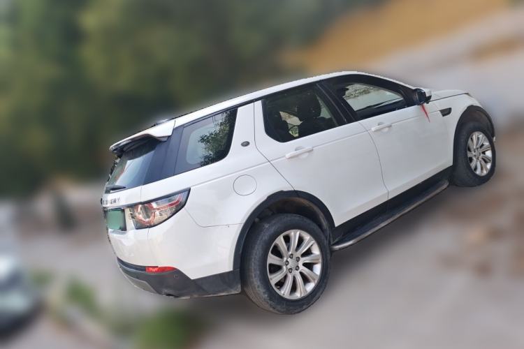 Used Land Rover Discovery Sport 2017 2.0T SE Rear Right 45 Deg