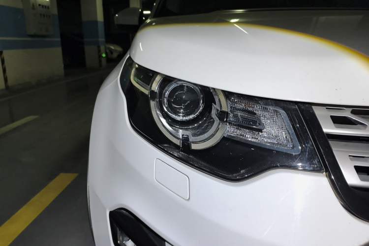 Used Land Rover Discovery Sport 2017 2.0T HSE Right Front Headlight
