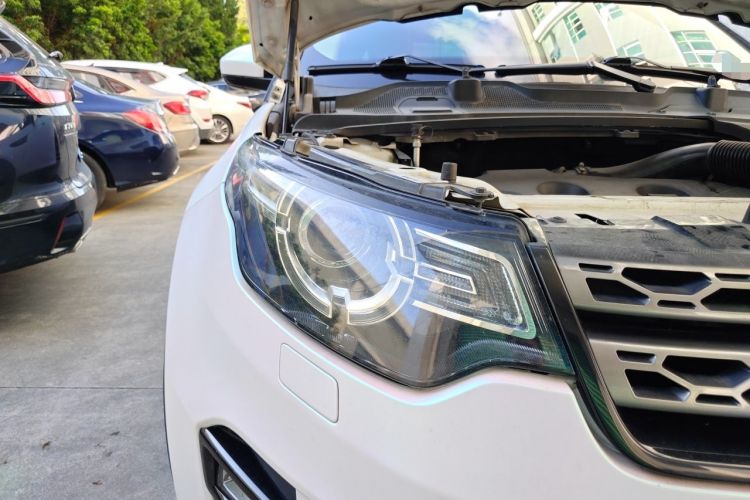 Used Land Rover Discovery Sport 2017 2.0T SE Right Front Headlight