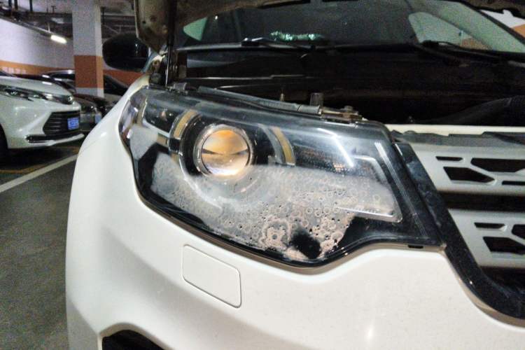 Used Land Rover Discovery Sport 2017 2.0T PURE Right Front Headlight