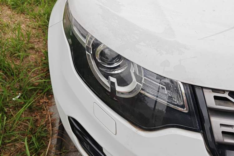Used Land Rover Discovery Sport 2017 2.0T SE Right Front Headlight