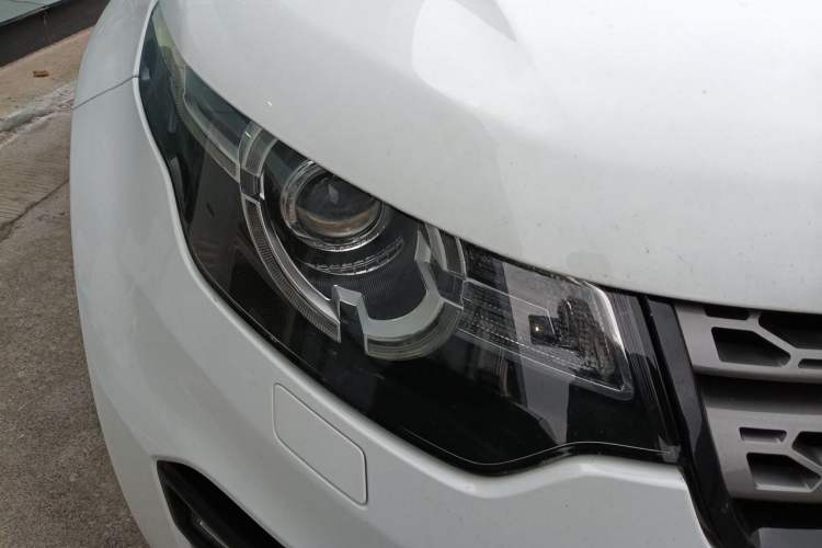 Used Land Rover Discovery Sport 2017 2.0T SE Right Front Headlight