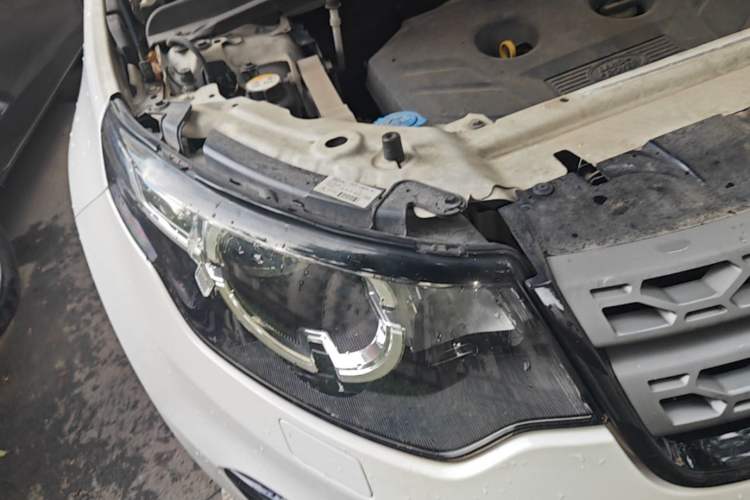 Used Land Rover Discovery Sport 2017 2.0T PURE Right Front Headlight
