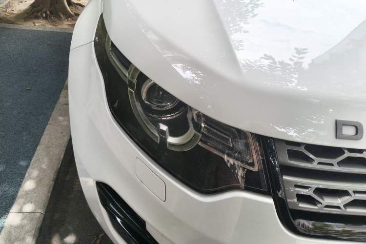 Used Land Rover Discovery Sport 2017 2.0T SE Right Front Headlight