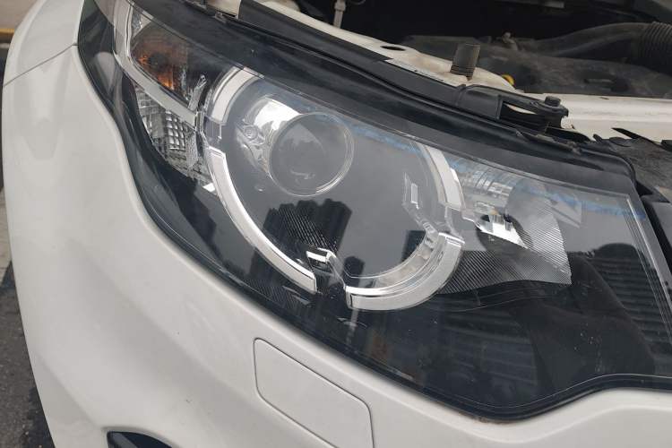 Used Land Rover Discovery Sport 2017 2.0T PURE Right Front Headlight