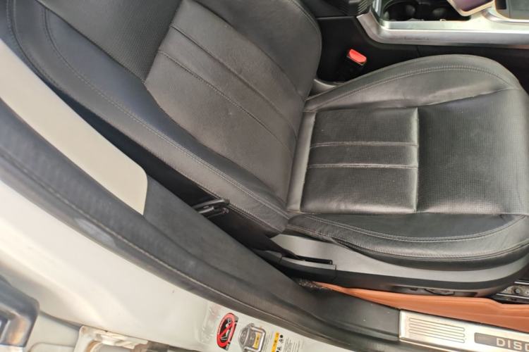 Used Land Rover Discovery Sport 2017 2.0T SE Right Front Seat