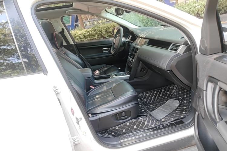 Used Land Rover Discovery Sport 2017 2.0T PURE Right Front Seat