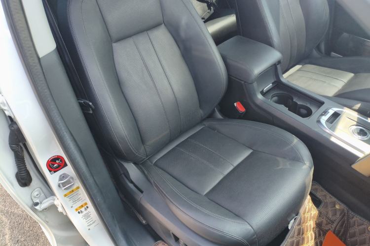 Used Land Rover Discovery Sport 2017 2.0T HSE Right Front Seat
